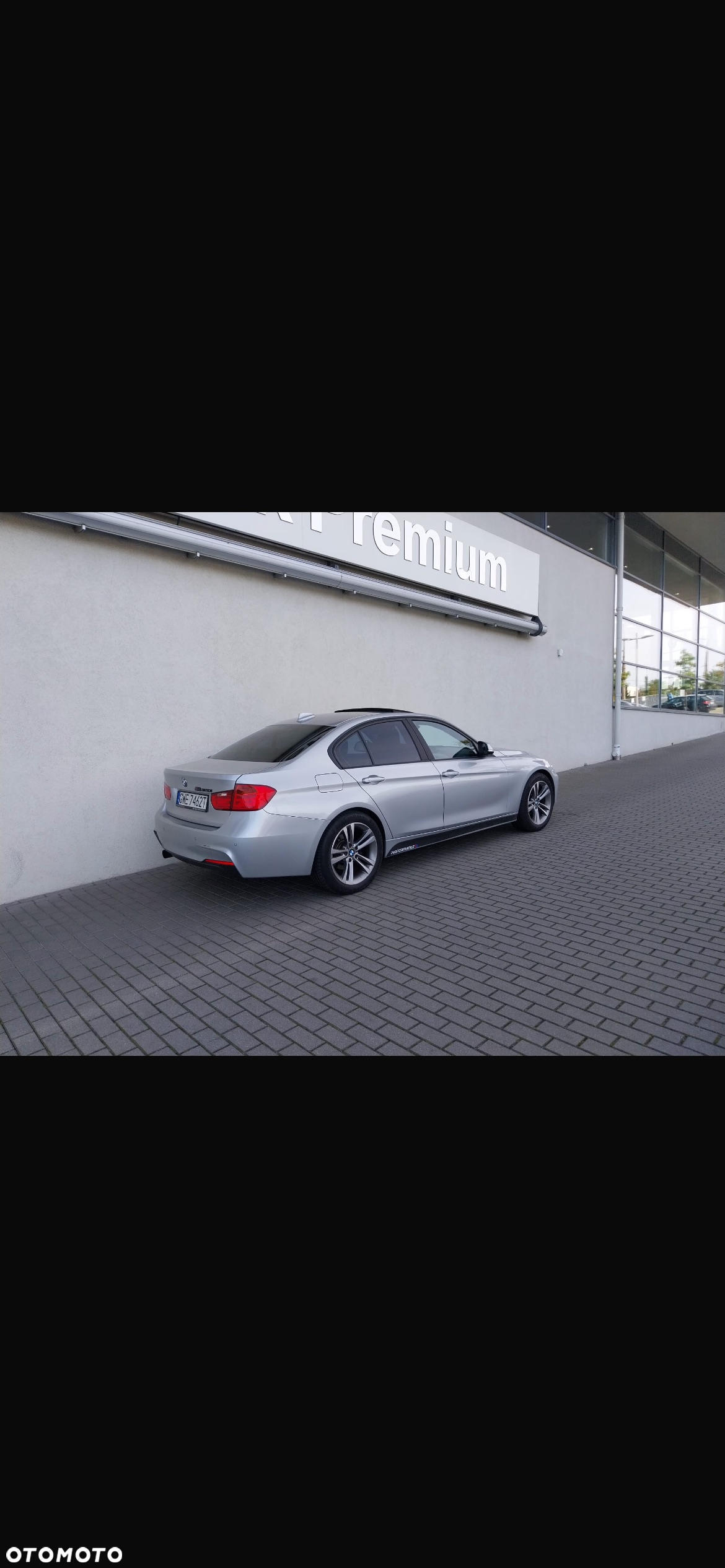 BMW Seria 3 320i - 9