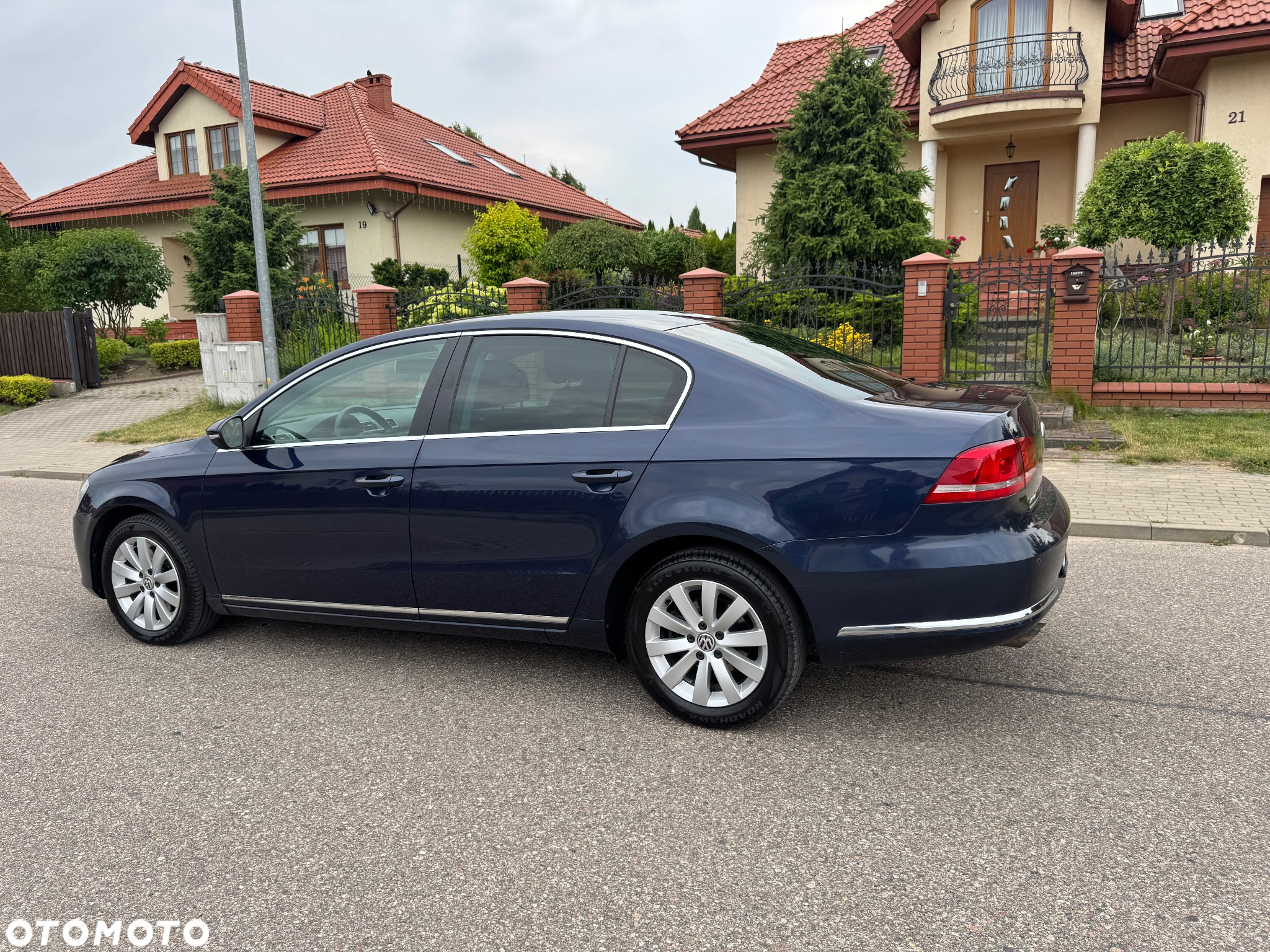 Volkswagen Passat 2.0 Blue TDI DSG SCR Comfortline - 17