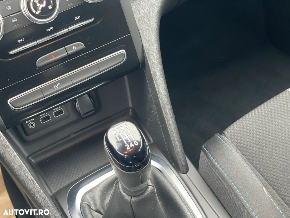 Renault Megane BLUE dCi 115 ZEN - 12