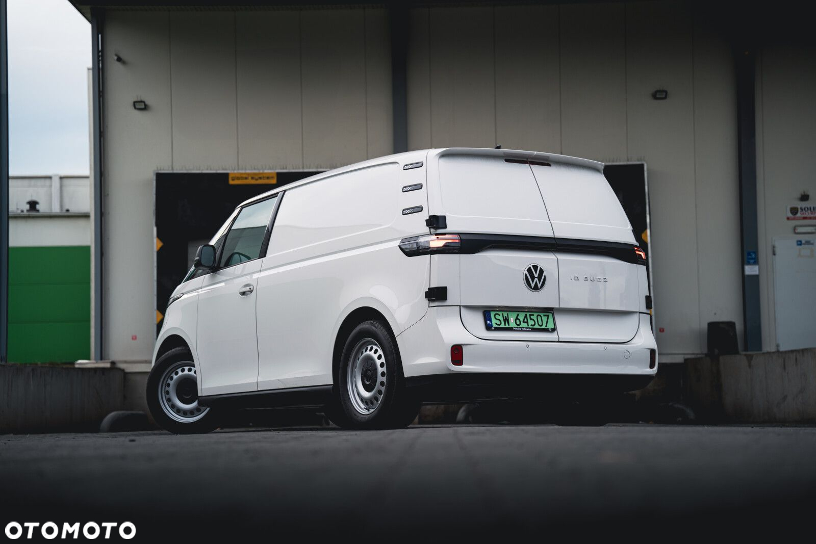 Volkswagen ID. Buzz Cargo L1 204 KM - 10