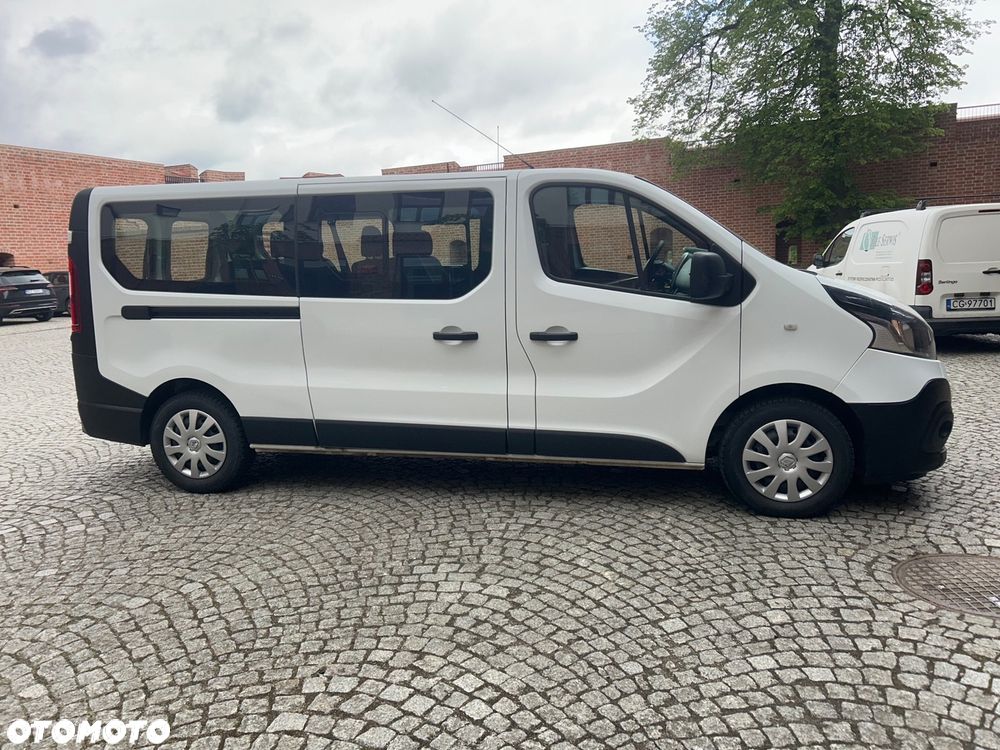 Renault Trafic - 16