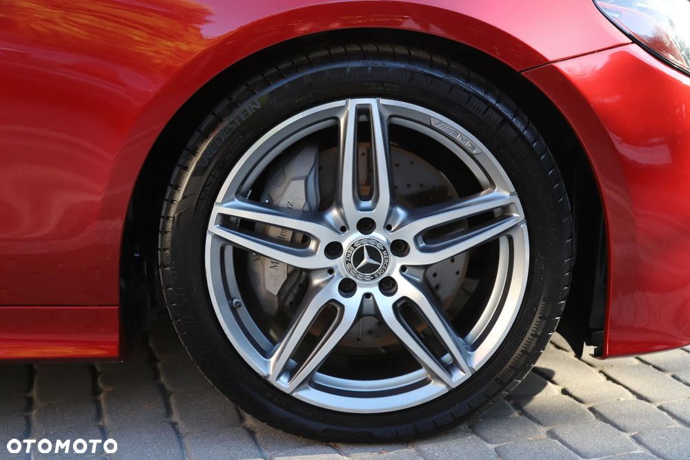 Mercedes-Benz Klasa E 400 4-Matic 9G-TRONIC - 6