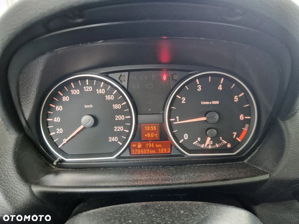 BMW Seria 1 116i - 4