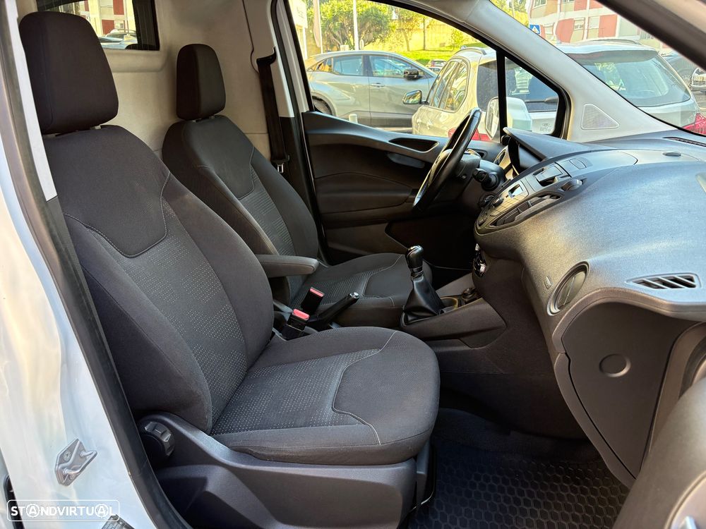Ford Transit Courier 1.5 TDCI - 16