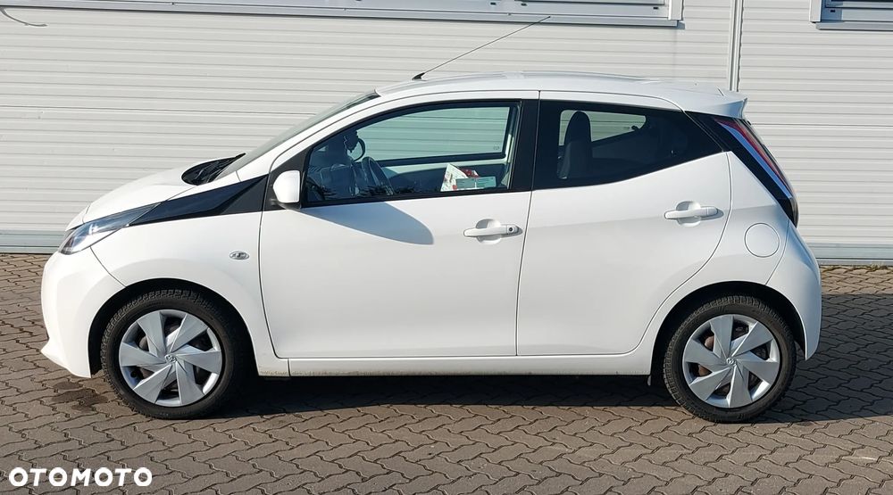 Toyota Aygo - 10