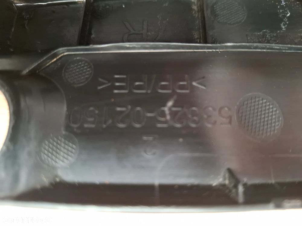 Toyota corolla e21 listwa maskujaca blotnik prawa 53825-02150 - 4