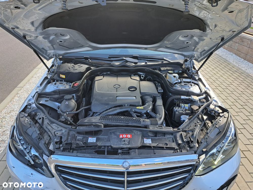Mercedes-Benz Klasa E 250 7G-TRONIC - 17