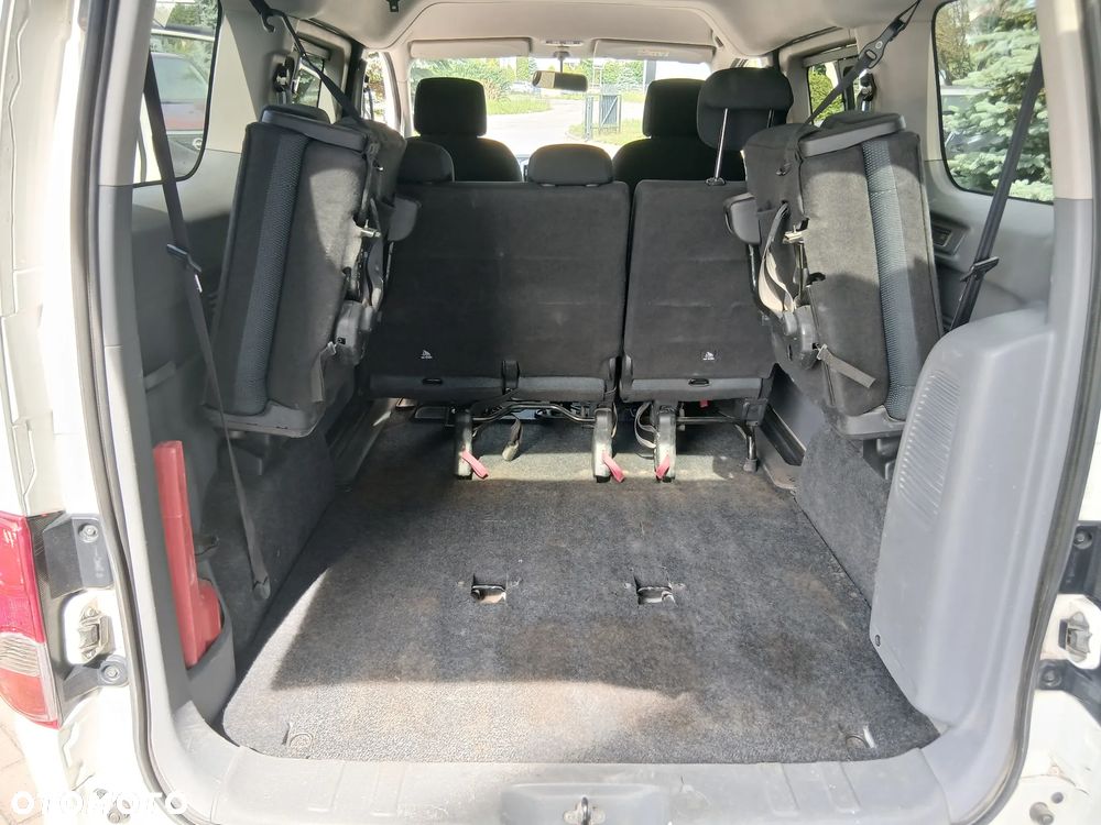 Nissan NV200 Combi 7os - 13