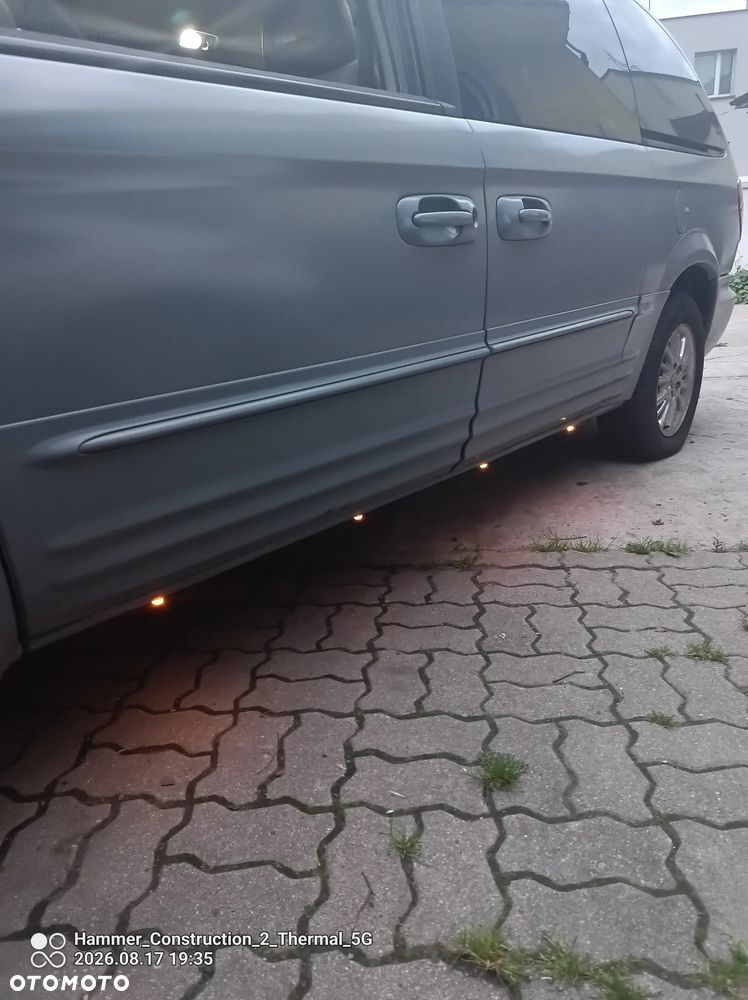 Chrysler Grand Voyager 2.5L CRD LX - 8