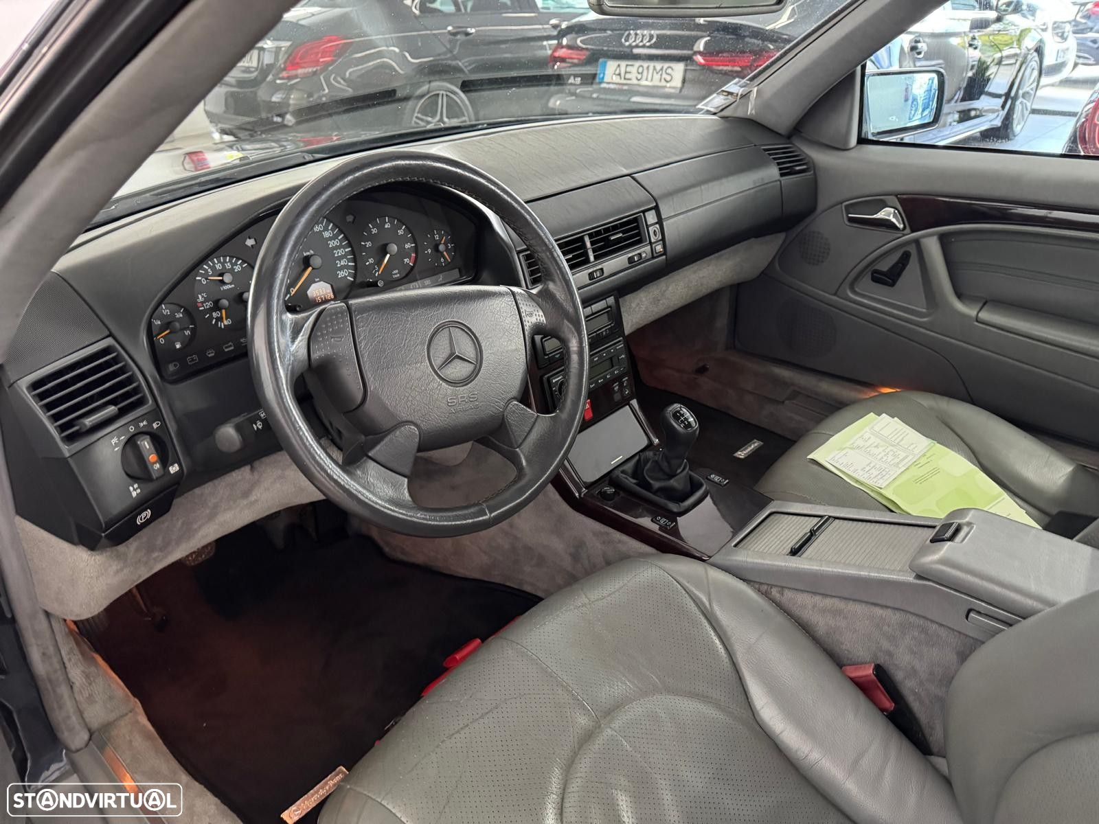 Mercedes-Benz SL 280 - 16