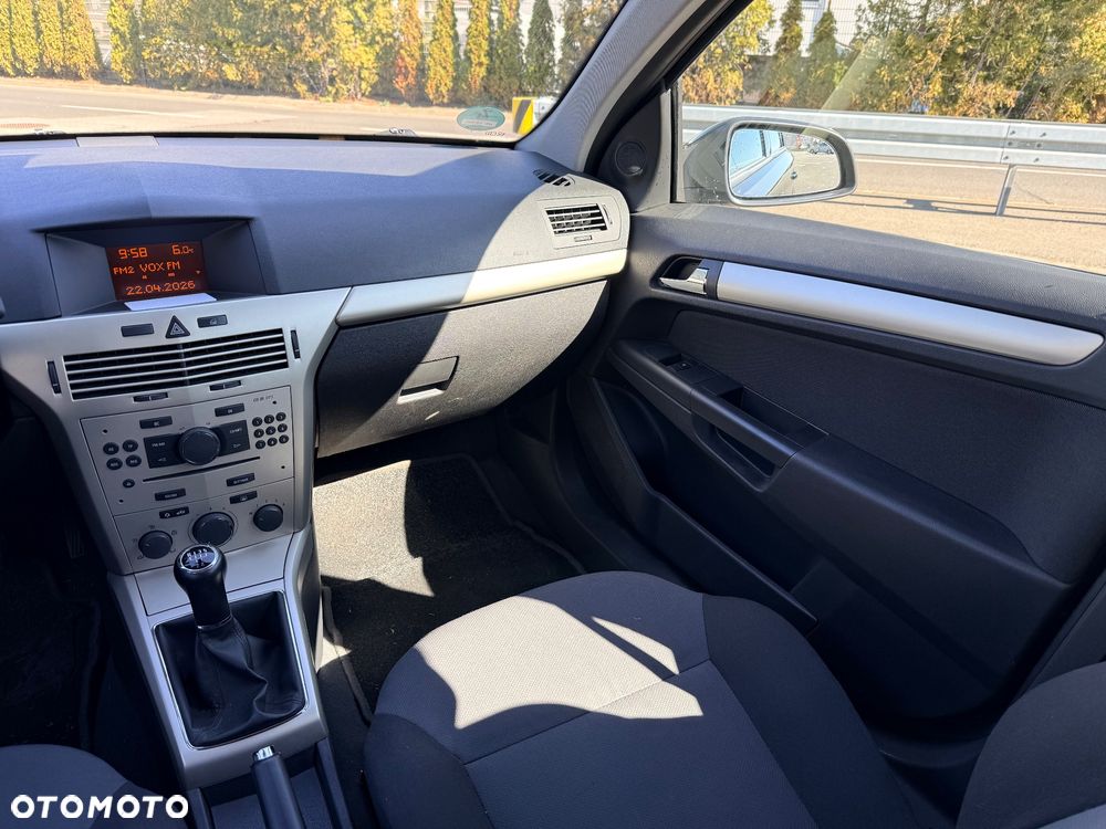 Opel Astra 1.6 Edition 111 Jahre - 19