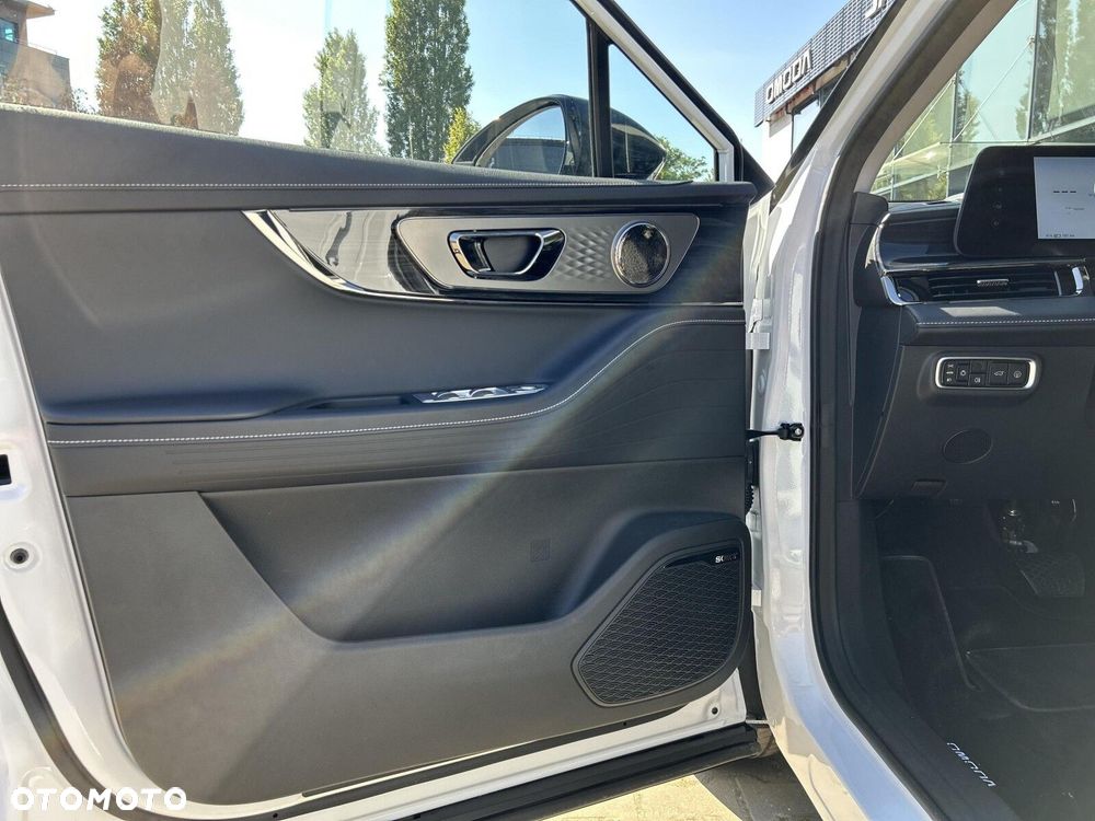 Omoda E5 - 11