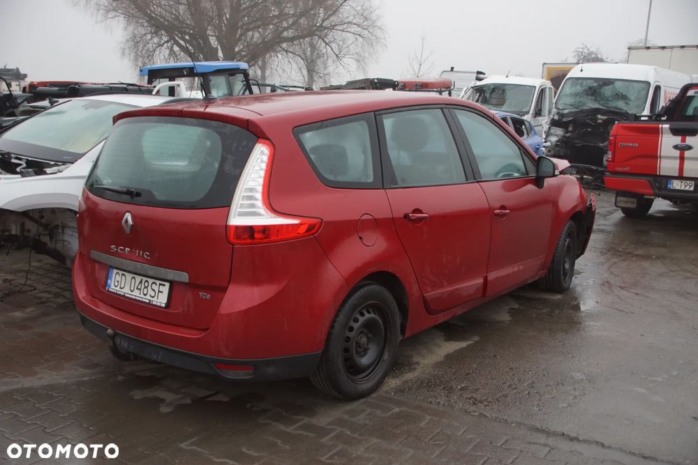 Auto na części - Renault Megane Scenic III 1.4 TCE 130 KM H4JA700 TENNJ 2011R Silnik Skrzynia Drzwi Klapa Zderzak Lampa Szyba Lusterko Klamka Deska Kokpit Sterownik Moduł Czujnik Licznik Wyświetlacz Kierownica Panel - 4