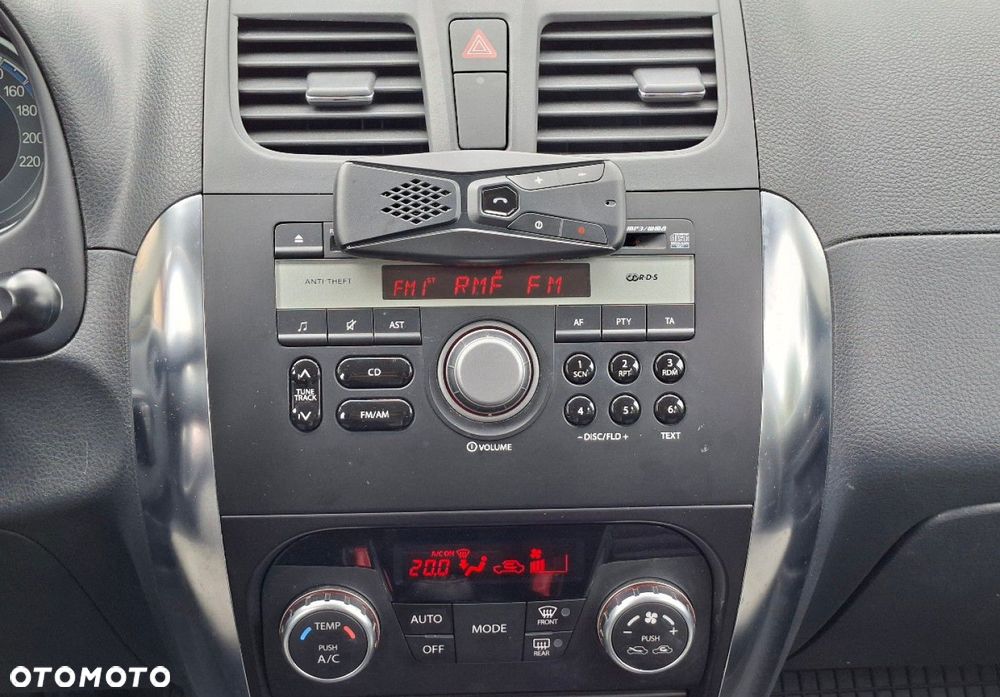 Suzuki SX4 - 25