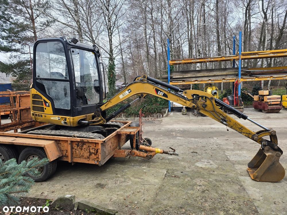 Caterpillar cat302.4 - 4