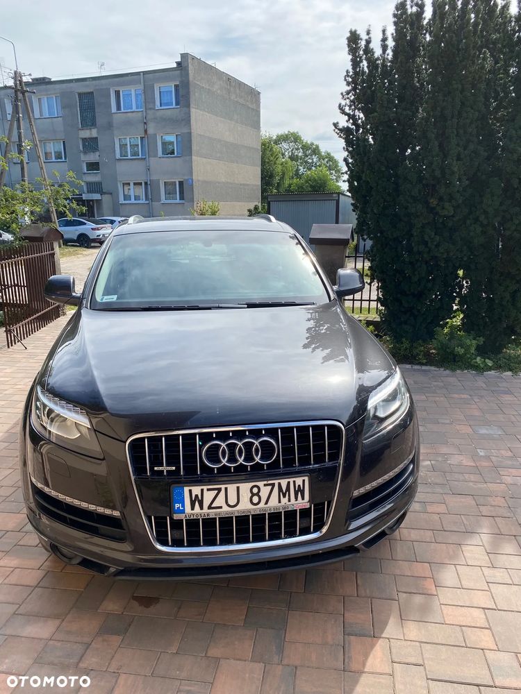 Audi Q7 - 1