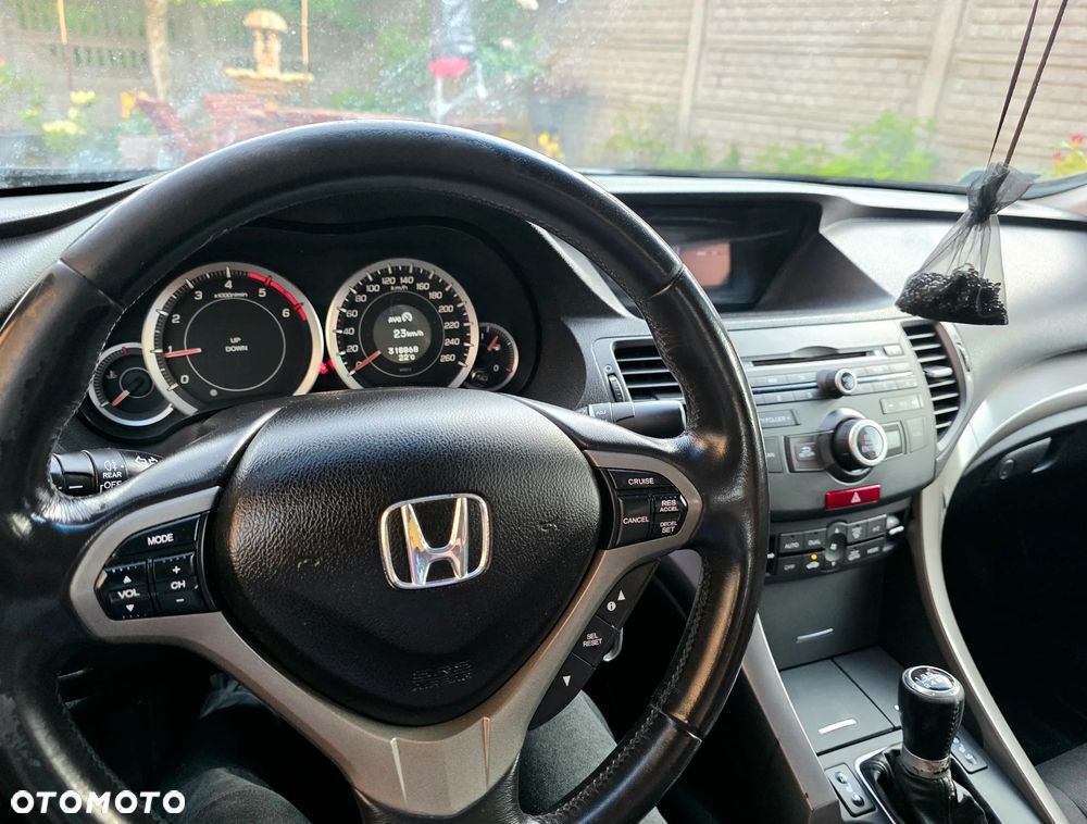 Honda Accord 2.2d Executive - 11