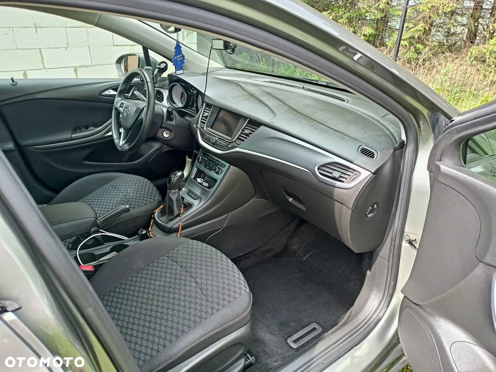Opel Astra 1.2 T Business Elegance S&S - 10