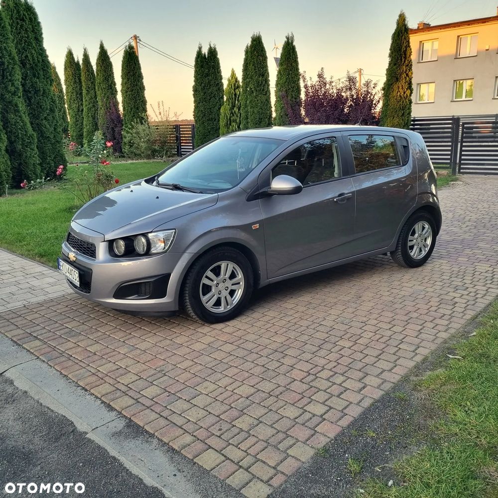 Chevrolet Aveo 1.4 16V LT - 9