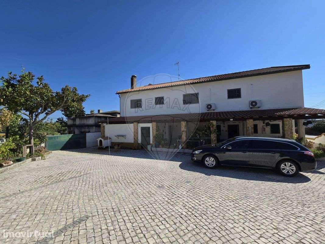 Moradia T7 para venda - Grande imagem: 3/13