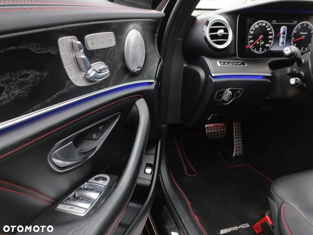 Mercedes-Benz Klasa E 43 AMG 4-Matic - 10