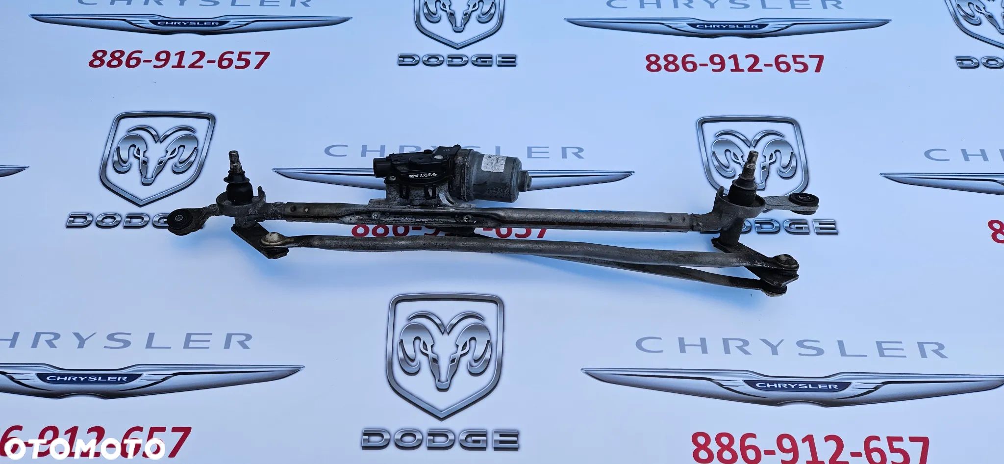 Chrysler Pacifica 2016- Mechanizm wycieraczek przód Silniczek wycieraczek 68229327AA 68229327AC 68229327AB - 1
