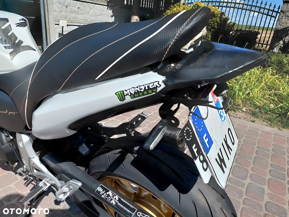 Honda Hornet - 16