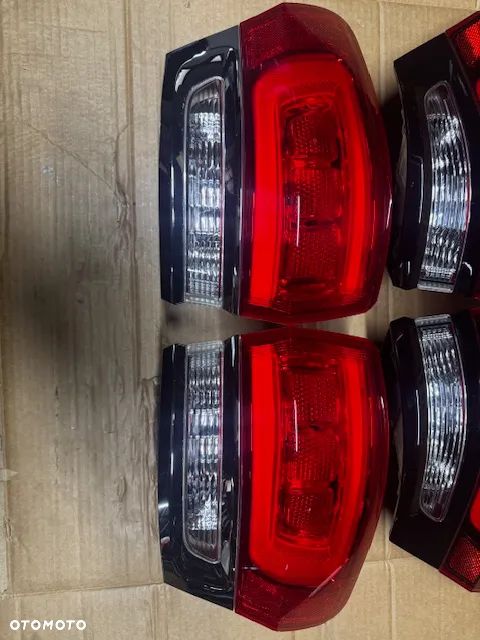 Lampy tylne Jeep Grand Cherokee - 2
