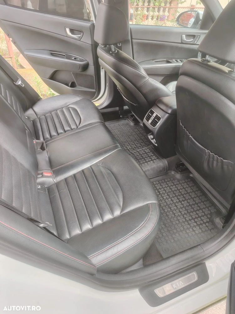 Kia Optima Sportagon 1.7 CRDI GT Line - 10