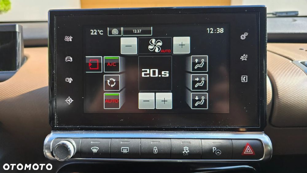 Citroën C4 Cactus 1.2 PureTech Live S&S ETG - 24