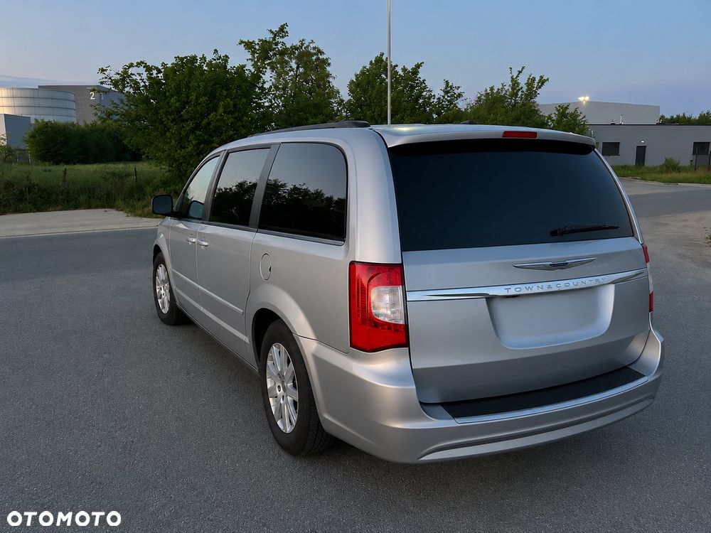 Chrysler Town & Country 3.6 Limited - 5