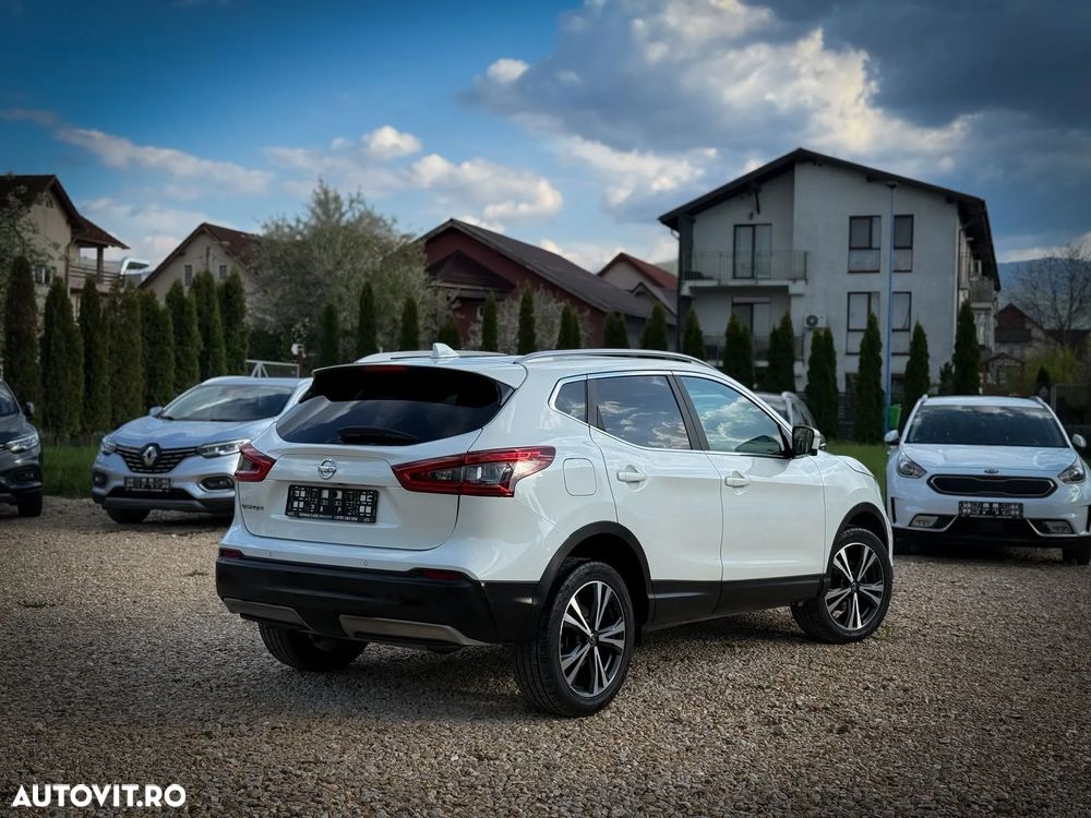 Nissan Qashqai 1.3 DIG-T TEKNA - 4