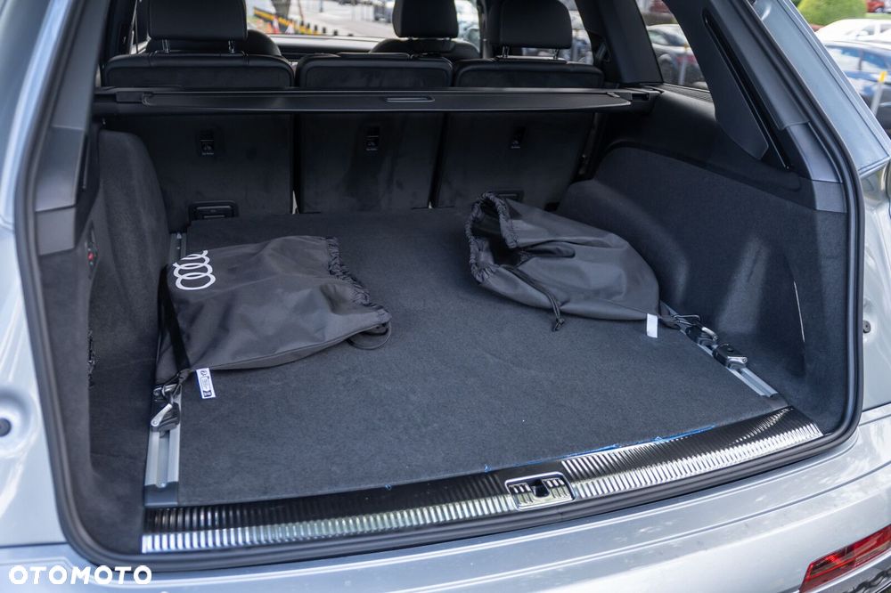 Audi Q7 60 TFSI e PHEV Quattro S Line Tiptr - 8