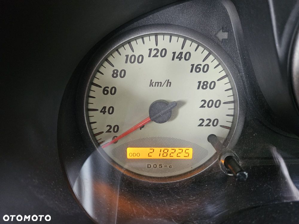Toyota RAV4 2.0 VVT-i Sol - 9