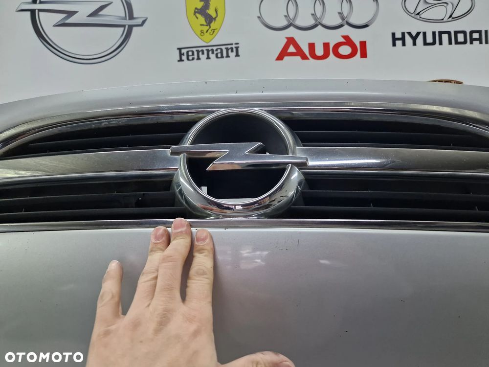 OPEL ZAFIRA A LIFT 03- MASKA SREBRNA + ATRAPA / GRILL , NR AUKCJI NM52 - 13