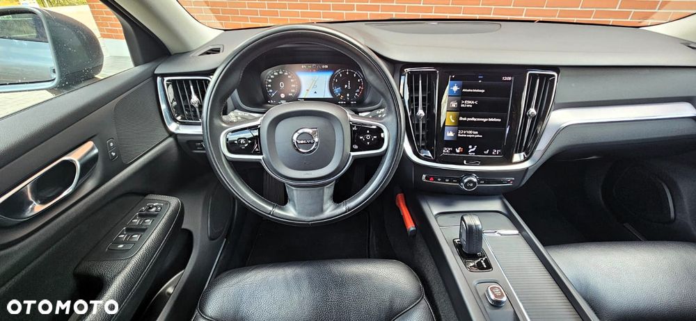 Volvo V60 B3 B Geartronic Momentum Pro - 38