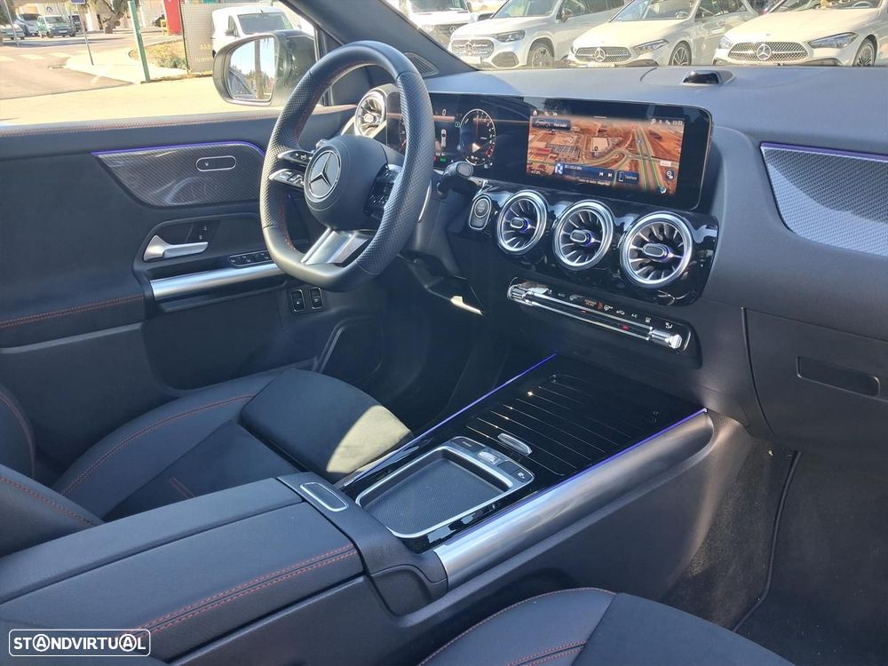 Mercedes-Benz GLA 250 e AMG Line - 17