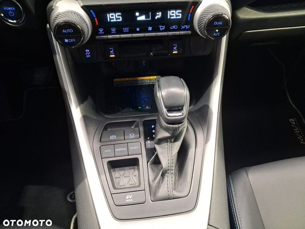 Toyota RAV4 - 25