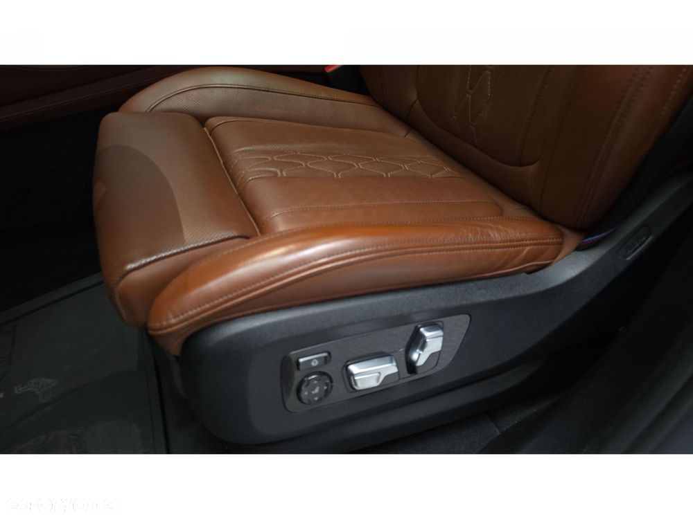 BMW X5 - 19