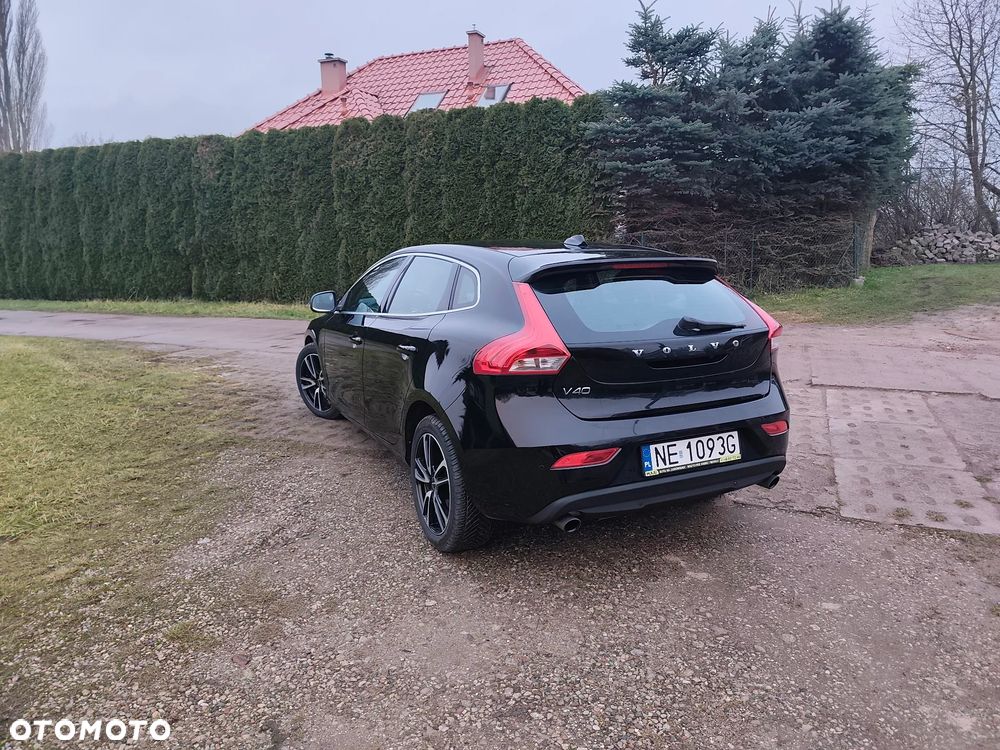 Volvo V40 T3 Geartronic Summum - 18