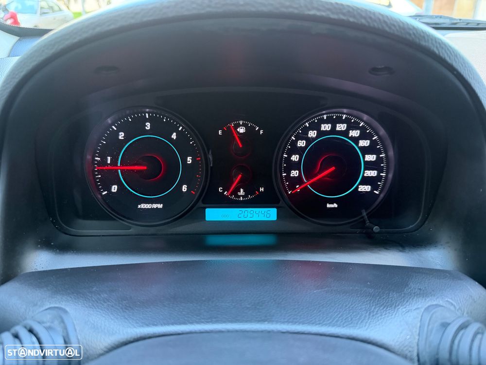 Chevrolet Captiva 2.2 VCDi Seven Xtreme 164g 7L - 37
