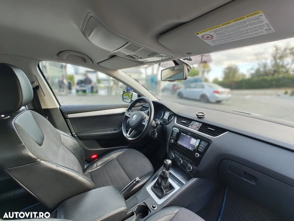 Skoda Octavia 2.0 TDI ELEGANCE - 13