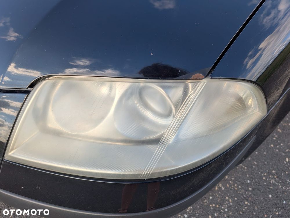 Volkswagen Passat 1.9 TDI Comfortline Family - 26