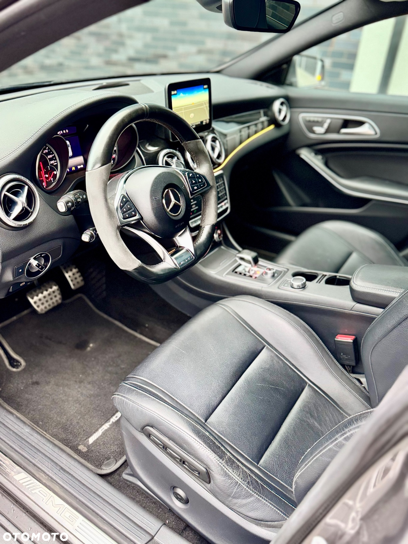 Mercedes-Benz CLA AMG 45 4Matic Shooting Brake 7G-DCT - 15