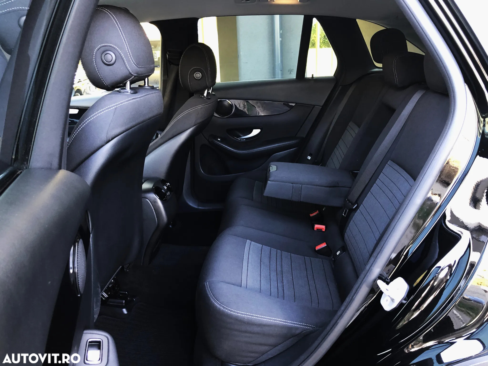 Mercedes-Benz GLC 220 d 4Matic 9G-TRONIC - 8