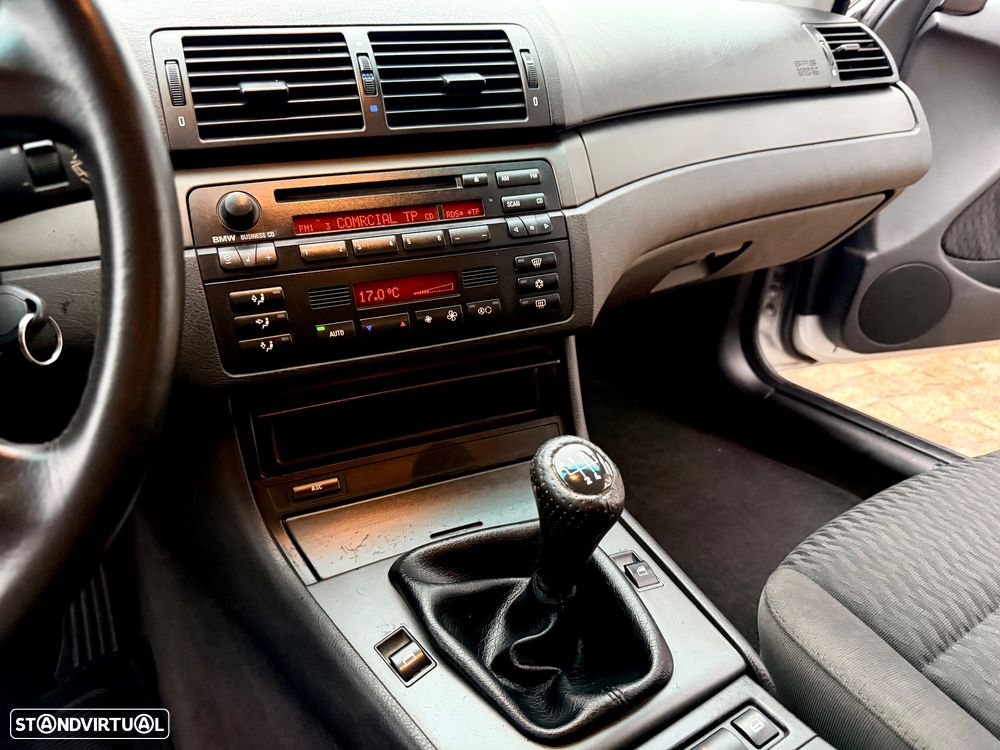 BMW 320 d Touring - 43