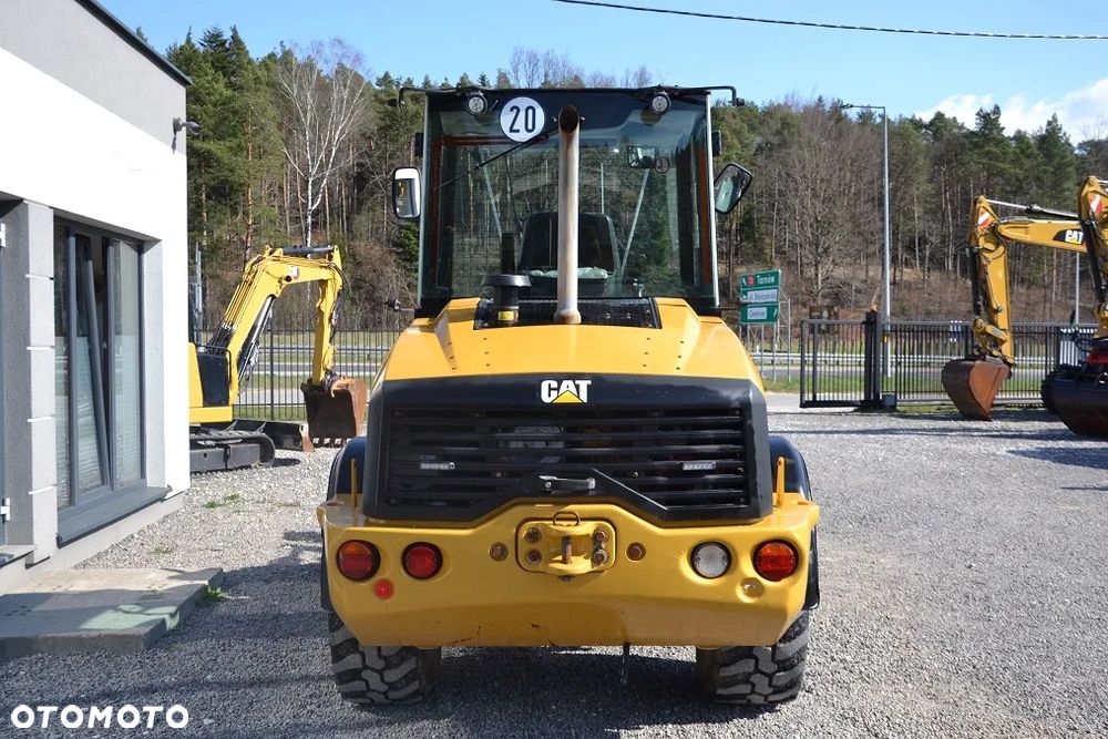 Caterpillar 908 M - 8