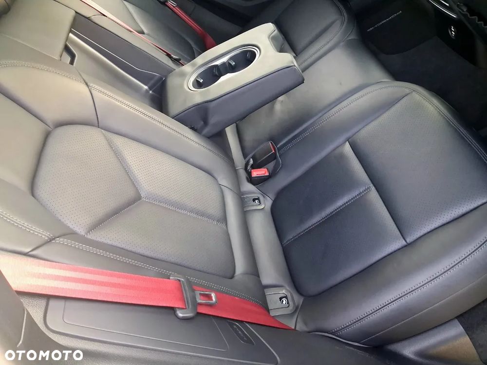 Porsche Macan S - 29