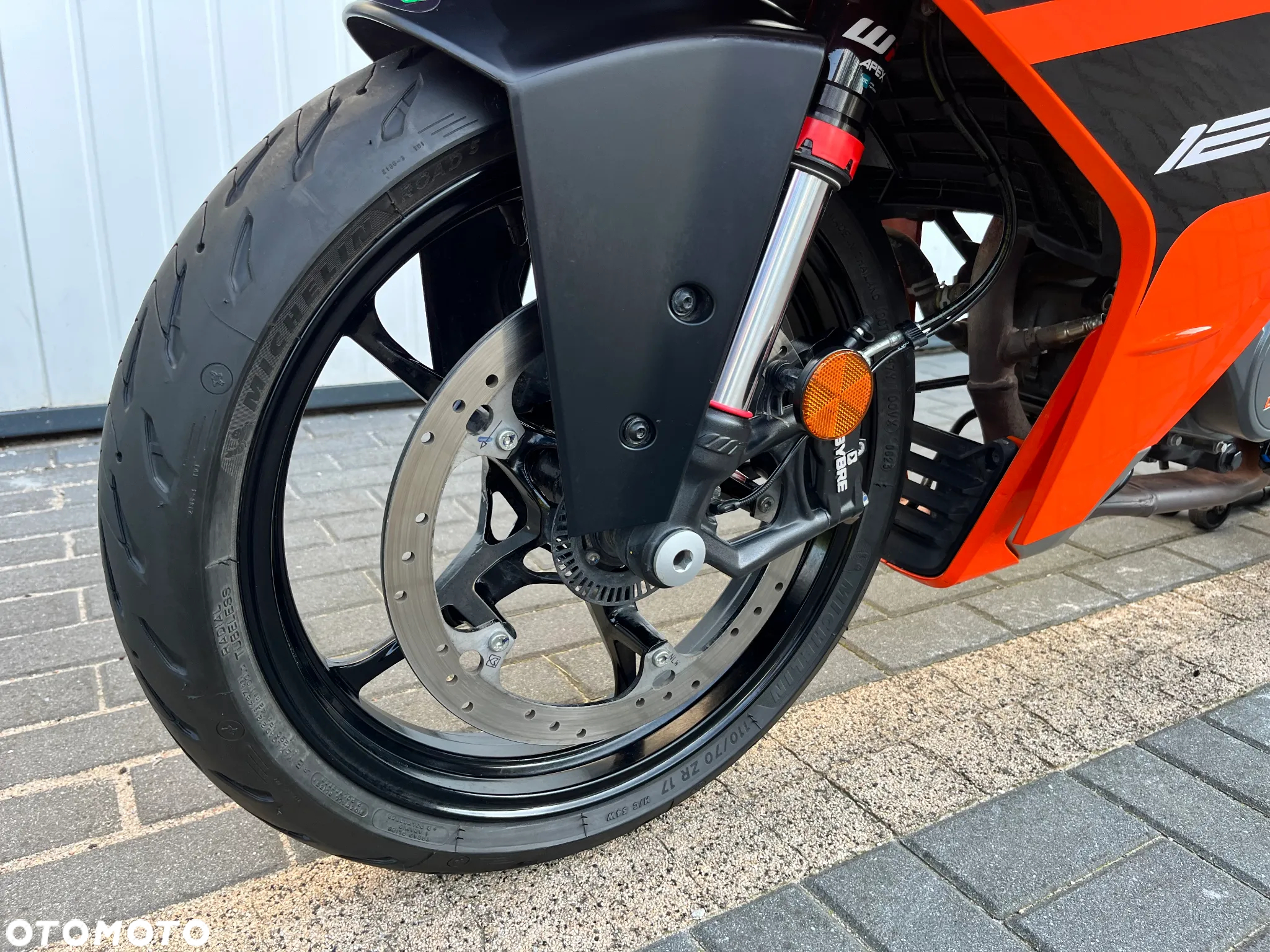 KTM RC 125 - 11