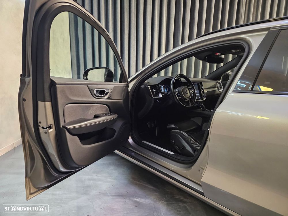 Volvo V60 2.0 T8 AWD TE R-Design - 8